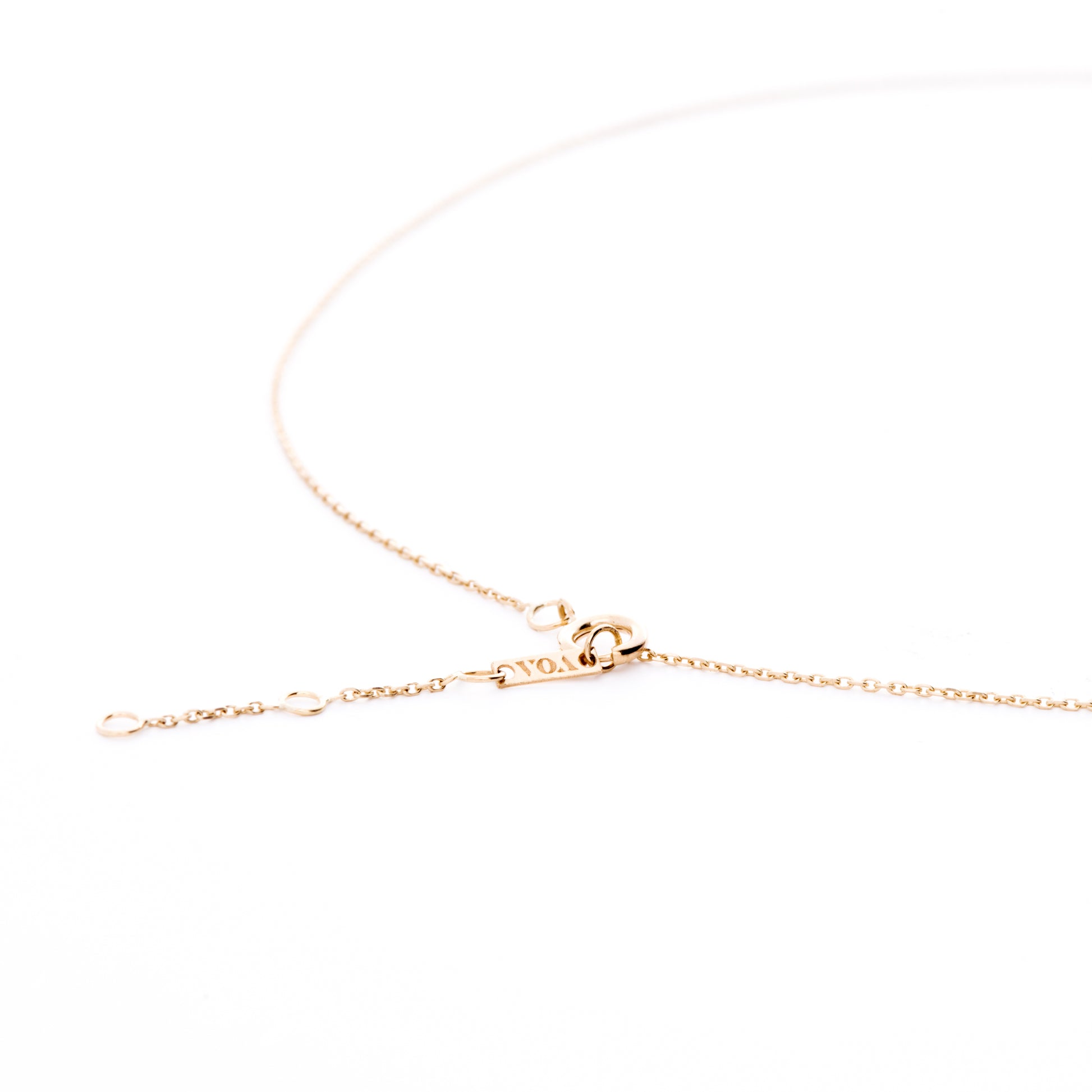 VOA Fine Jewellery 18k gold chain handmade in Australia. 3 extenders for you personalise the look and wear it 3 different lengths - choker or low necklace. 