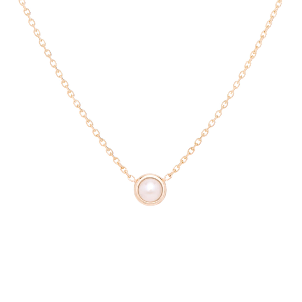 Classic birthstone pearl necklace, celebrating the month of June. Consisting of 18k gold lace chain with extenders to personalise length of necklace/choker. Perfect as an anniversary, birthday or special occasion jewellery present.